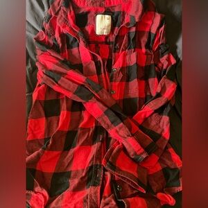 Cozy Flannel - Red & Black Plaid🍂🍁❄️